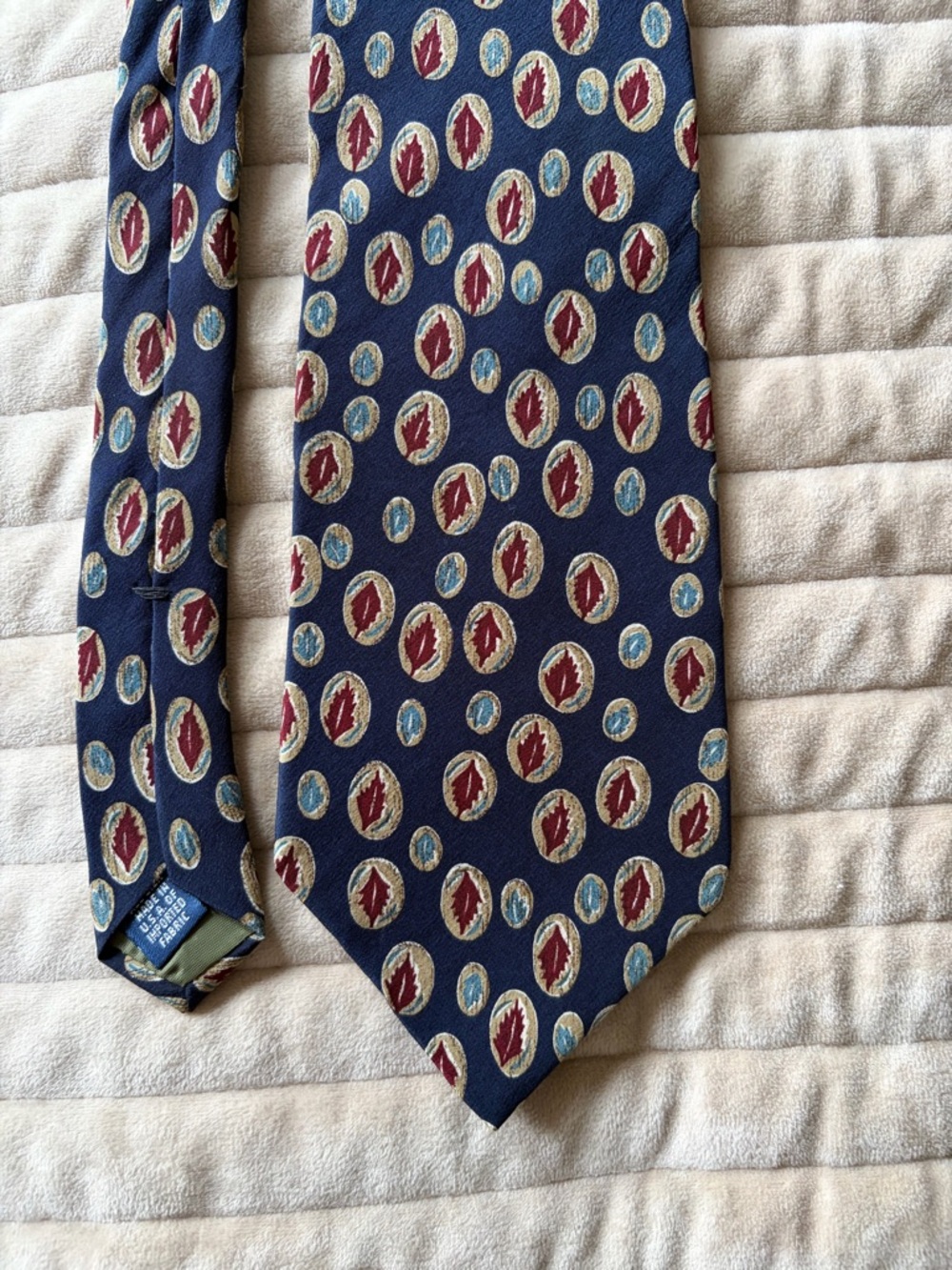 CHAPS RALPH LAUREN Navy Silk Tie with Burgundy and Light Blue Medallion